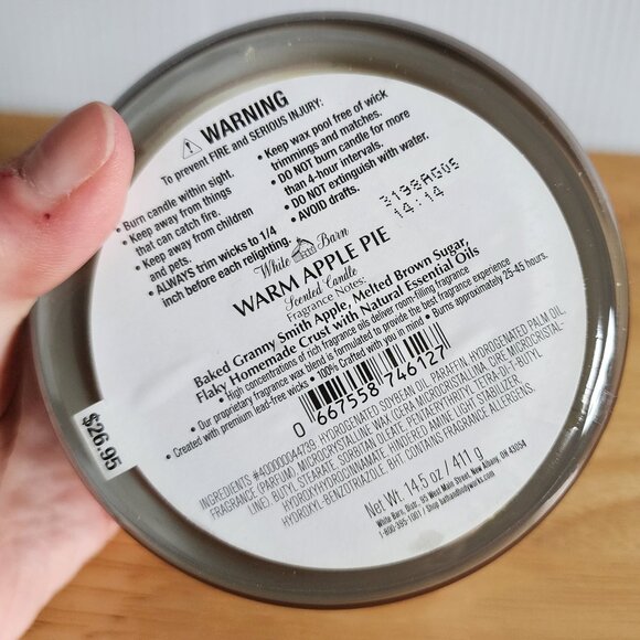 NWT Bath and Body Works, 3-Wick Candle, Warm Apple Pie - Picture 3 of 4